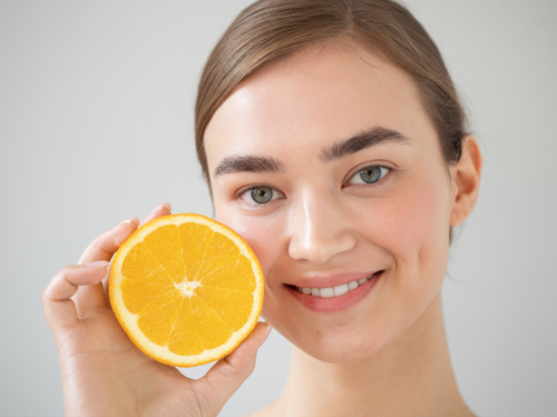 How Vitamin C Serum Benefits You: Things You Need To Know.