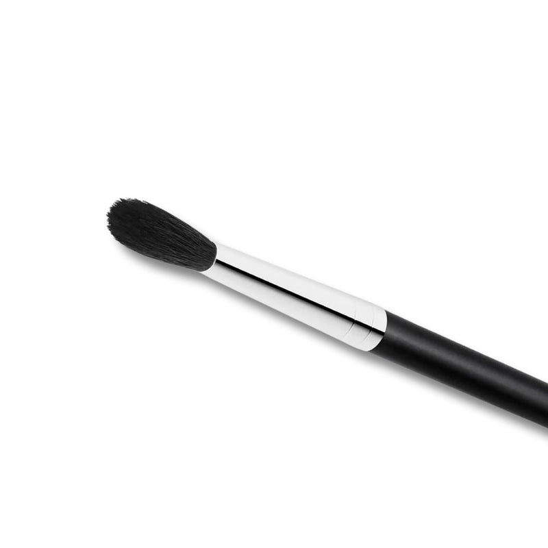 MAC 224S Tapered Blending Brush
