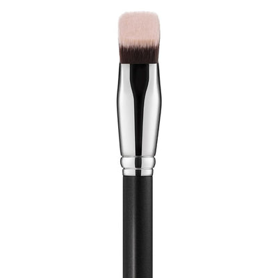 Mac 171S Wedge Foundation Brush