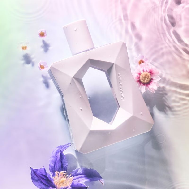 Ariana Grande God Is A Woman Eau de Parfum 30ml