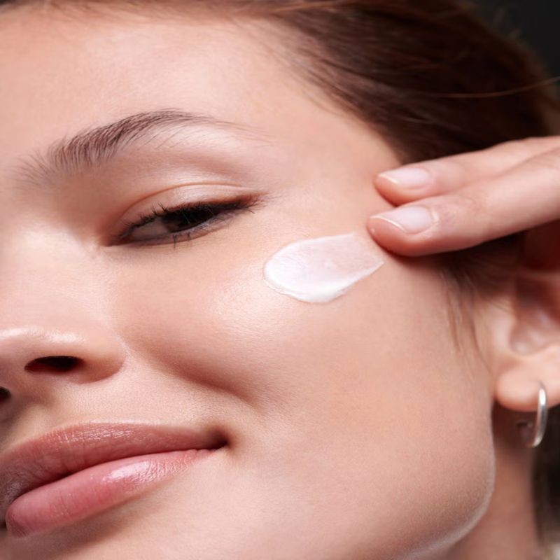 Garnier Vitamin C Brightening Day Cream Face Moisturiser 50ml