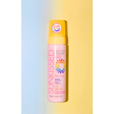 Sunkissed Ultra Dark Mousse Limited Edition Love Wins 200ml
